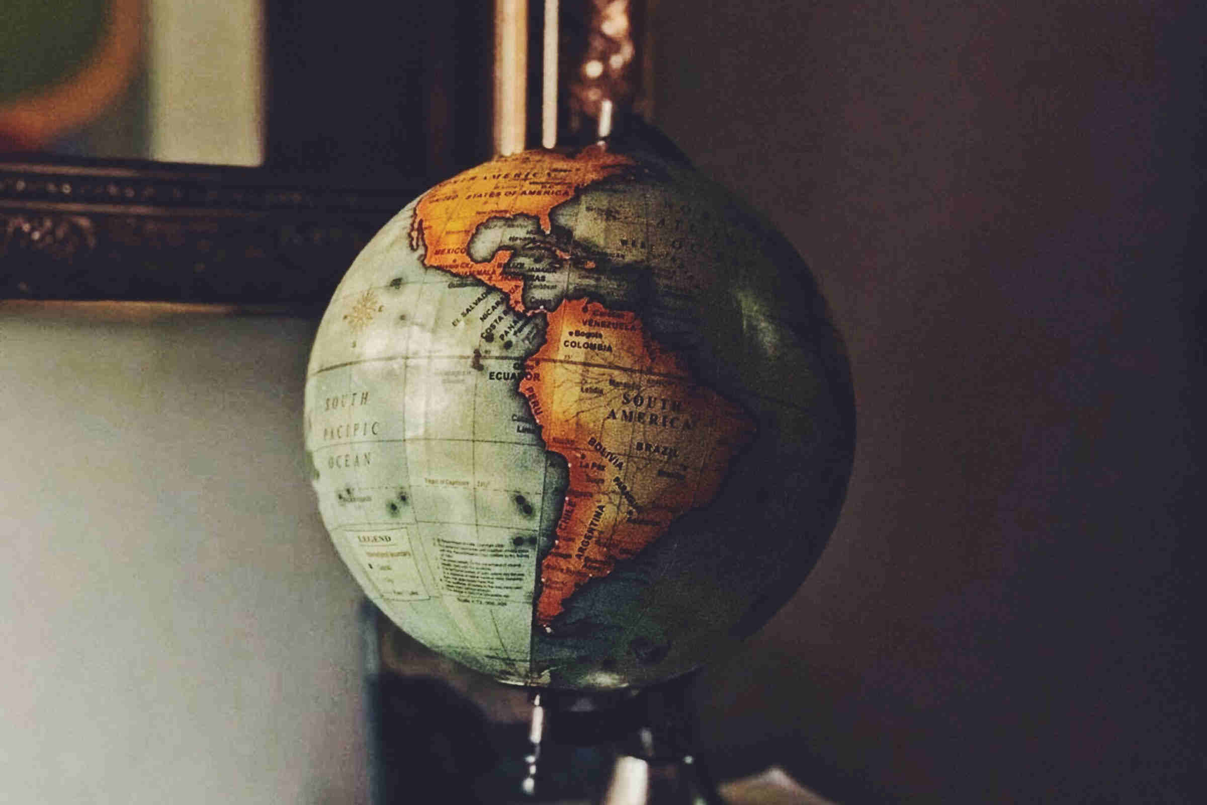 Jordglob, internationellt